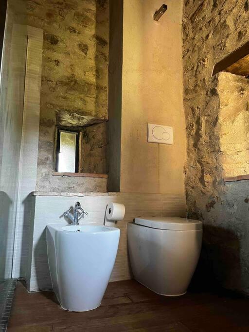 Medieval Tower In Umbria With Swimming Pool Montelagello Kültér fotó