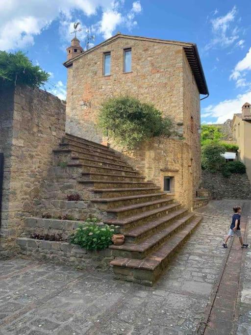 Medieval Tower In Umbria With Swimming Pool Montelagello Kültér fotó